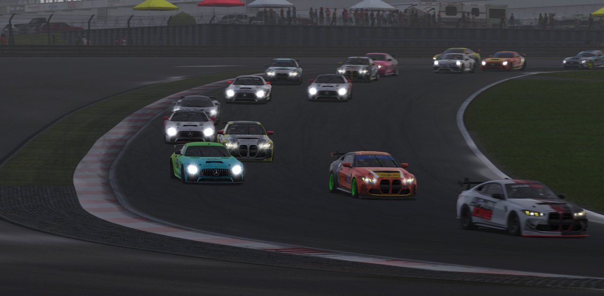 Resultados de la Ronda 4 
3ª División
1º Víctor Sánchez - Piki SCT
2º Kevin Giménez - <a href="/sukoiracing/">Sukoi Racing</a> 
3º Alejandro Ruedas - <a href="/KfmMotorsport/">KFM Motorsport</a> 

Vaya carrerón bajo la lluvia aunque al final nadie se atrevió a montar los secos