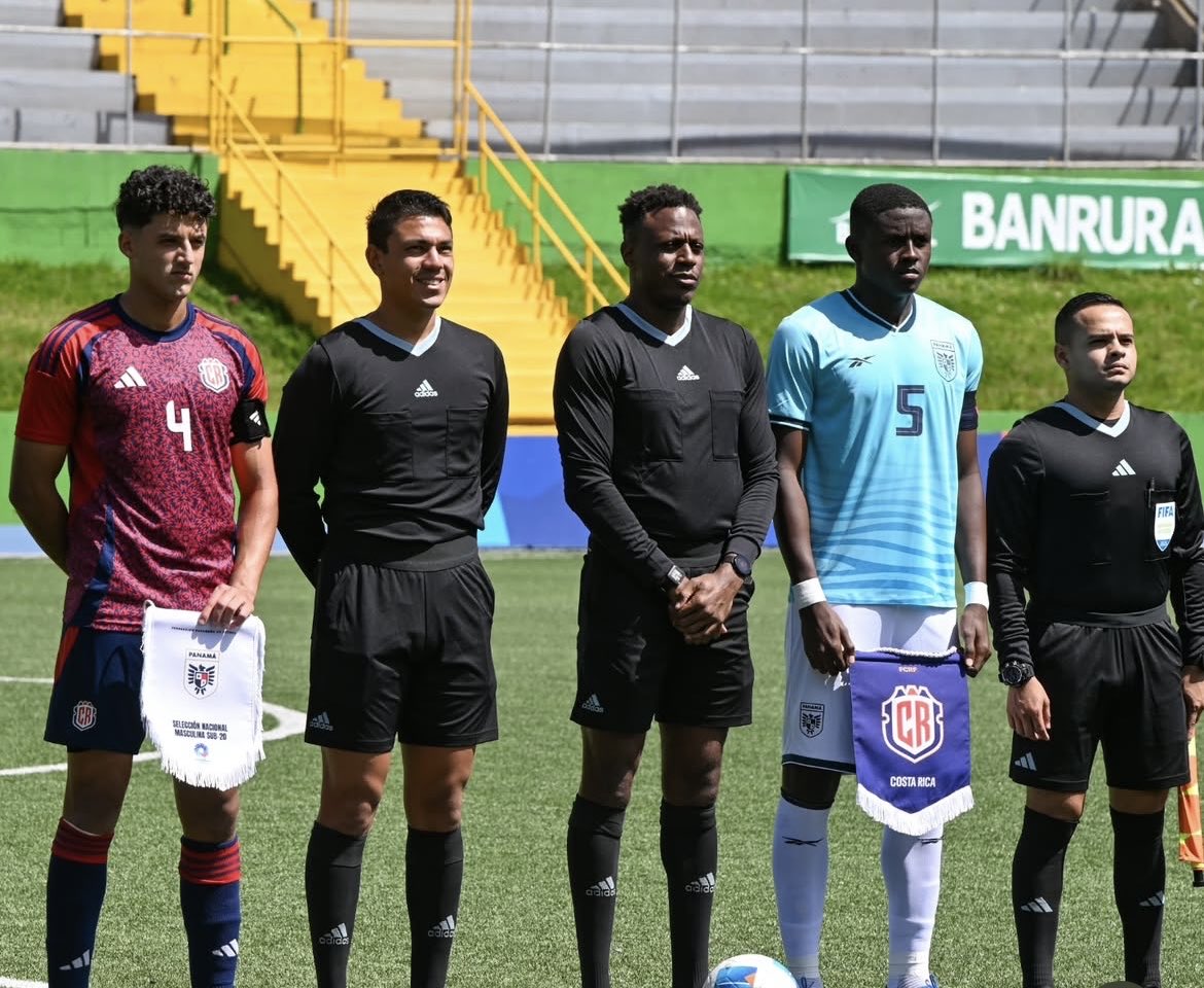 ¡MEDALLA DE PLATA 🥈!

La selección #PanamáSub20 🇵🇦 cae 4-5 en penales 🆚 Costa Rica 🇨🇷 y se queda con la medalla de plata 🥈 en los Juegos Centroamericanos <a href="/guatemala2025/">Juegos Centroamericanos, Guatemala 2025</a> tras igualar 1-1 en 90 minutos. 

🇨🇷 1-1 🇵🇦
📸 <a href="/COlimpicoPanama/">Comité Olímpico de Panamá 🇵🇦</a> 

#MásPanameñosQueNunca🇵🇦