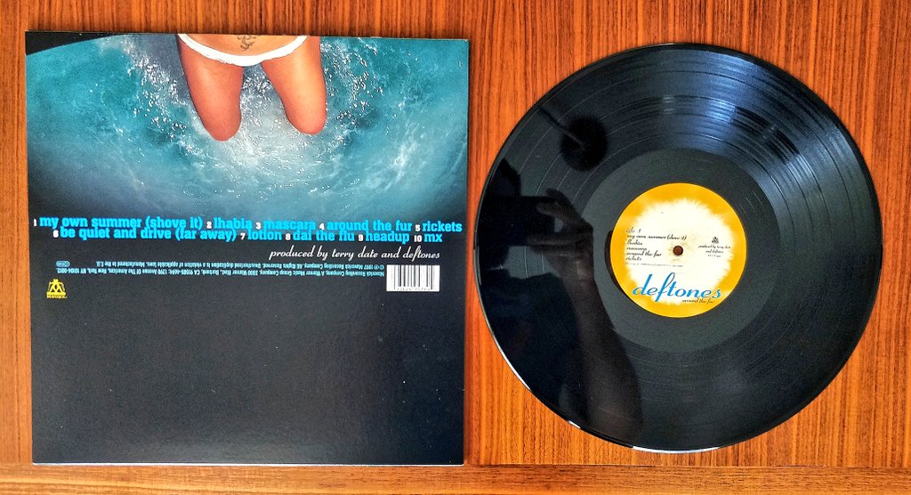 leevcleef's tweet photo. 💥💥
The album cover was shot by photographer #RickKosick during a late-night party in Seattle where the band was recording. Upon seeing the candid photo of a woman, the band decided that they wanted to use it as the album cover.
#deftones #recordcollection #NowPlaying https://t.co/4QpoV6bNEL