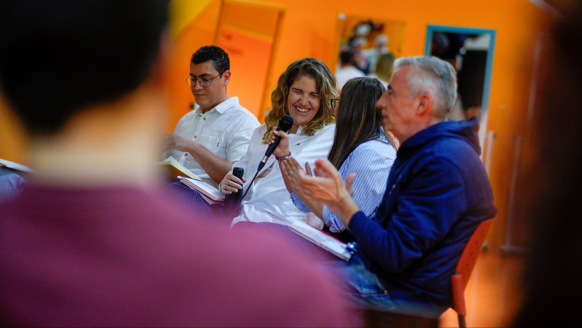 AidaCast's tweet image. Es un placer recibir en Rivas a quienes luchan por sus barrios. La IU que necesitamos para el Madrid que queremos avanza. Una candidatura municipalista, que escucha y cuida. 

Gracias por elegir esta ciudad como punto de partida para soñar desde lo colectivo la IU que merecemos.