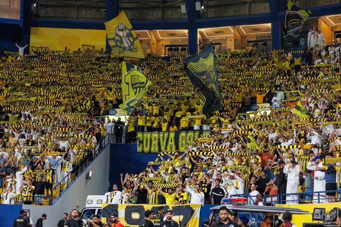 مبروك الفوز والتاهل للاتحاد وجمهوره العظيم  مايطيح نادي وهذا جمهوره
صحوة نمر قادم 
والقادم افضل ان شالله 
 #الاتحاد_النصر