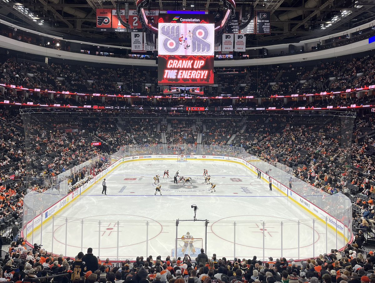 First time seeing one of the <a href="/NHL/">NHL</a>’s all-time greats. <a href="/NHLFlyers/">Philadelphia Flyers</a> <a href="/penguins/">Pittsburgh Penguins</a> #PITvsPHI