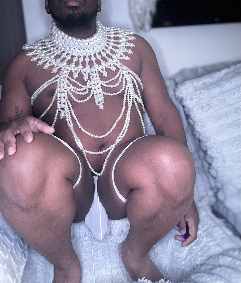 DaddyThickumsATL tweet media