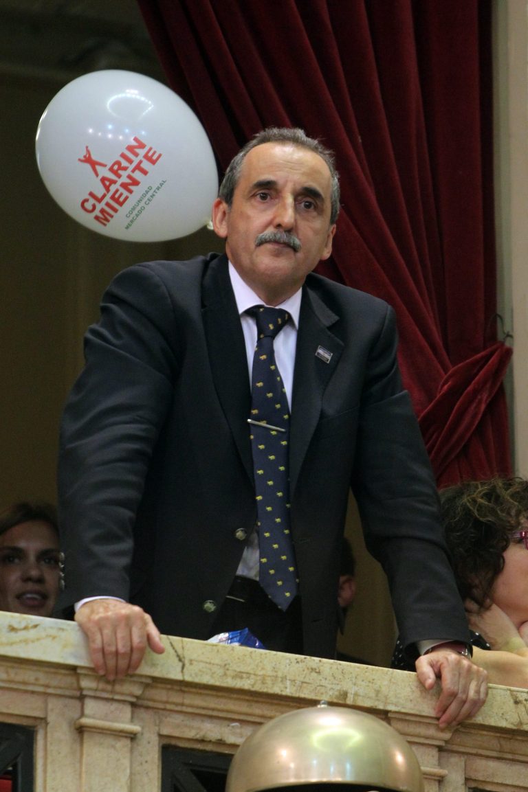 Martín Dandach tweet media