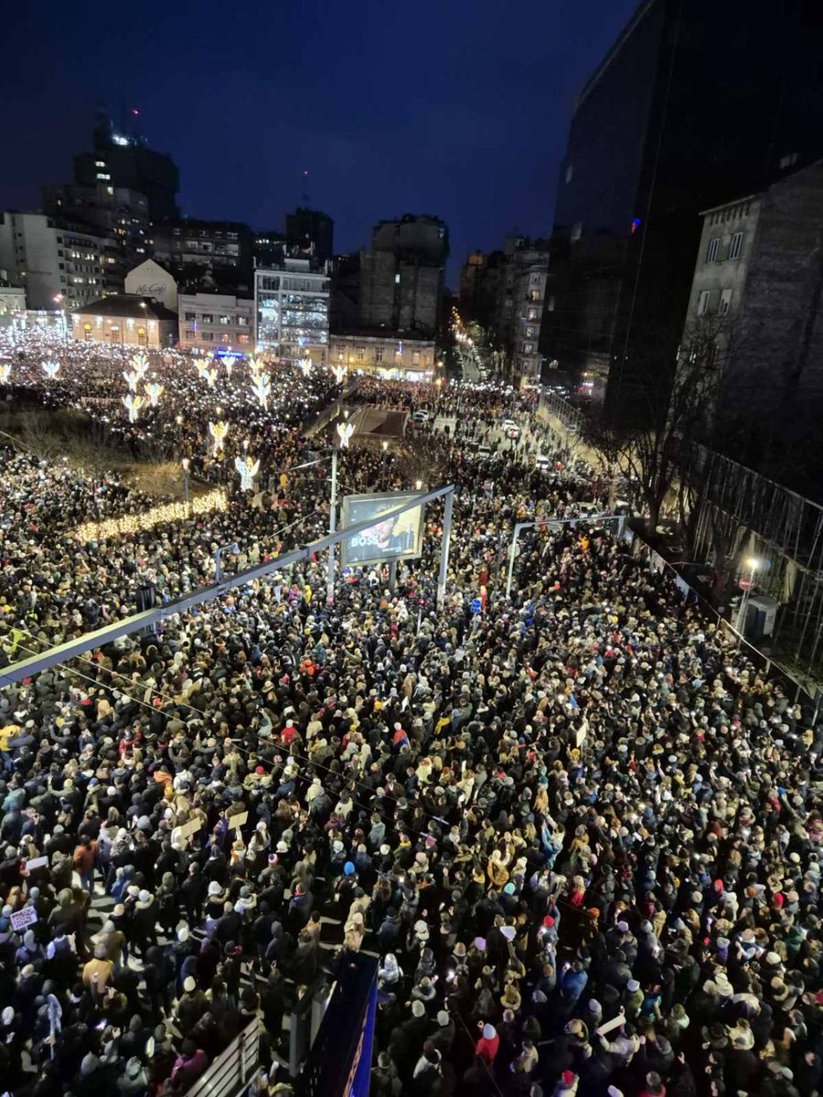 mirkotopalovic7's tweet image. Jel brojite @InformerNovine ???