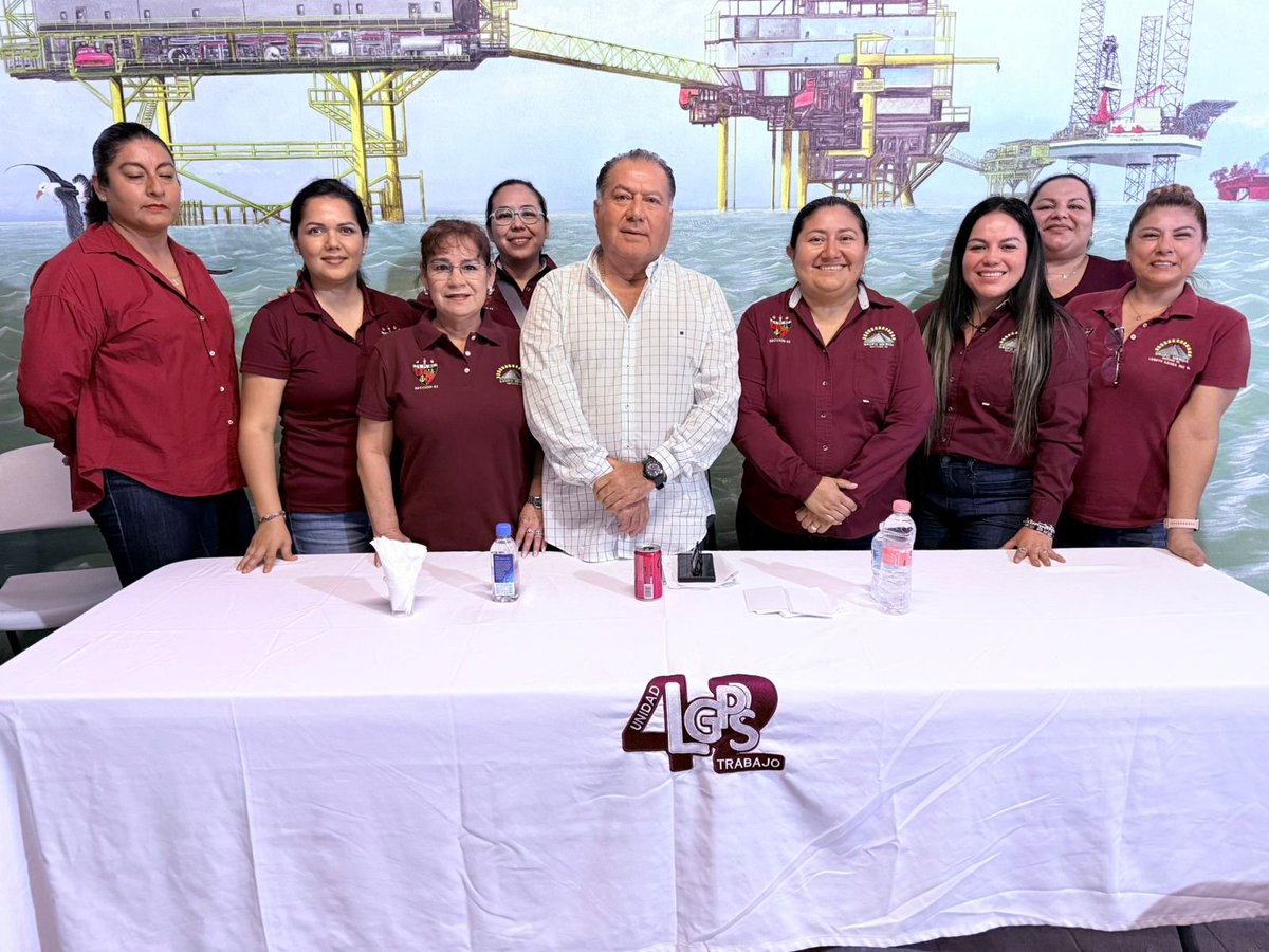 danny_chales's tweet photo. Siempre es un gusto visitar a nuestro líder y amigo LGPS. Apoyando en todo momento a las mujeres de nuestra Honorable Sección 42. https://t.co/UMOZ7Fi292