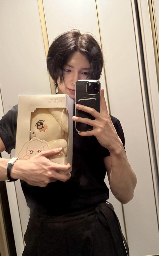 SOLEClTO's tweet image. ︎  ︎︎ ︎ ︎︎ ︎ ︎︎ ︎︎࣪ ִֶָ☀️. Sol update  —    Plush ︎ ︎︎ ︎ ︎︎ ︎ 𓂃🧸    ׄ  ︎ ︎ ︎︎ ︎︎ ︎ ︎︎ ︎︎ ︎ ︎︎ ︎︎ ︎ ︎︎︎ ︎ ︎︎ ︎︎ ︎

Cuando veo cosas bonitas no puedo evitar comprarlas