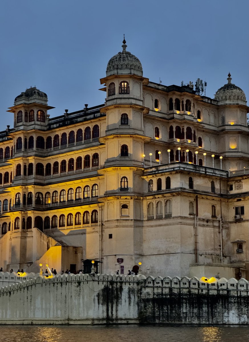 Tnshqqq_'s tweet image. Having a great time.