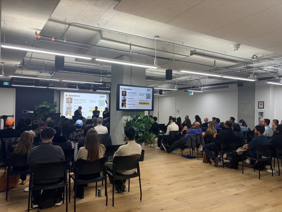 andrew_reset's tweet image. Great turnout for the @tpmaca  session about “Building Social Impact Products”