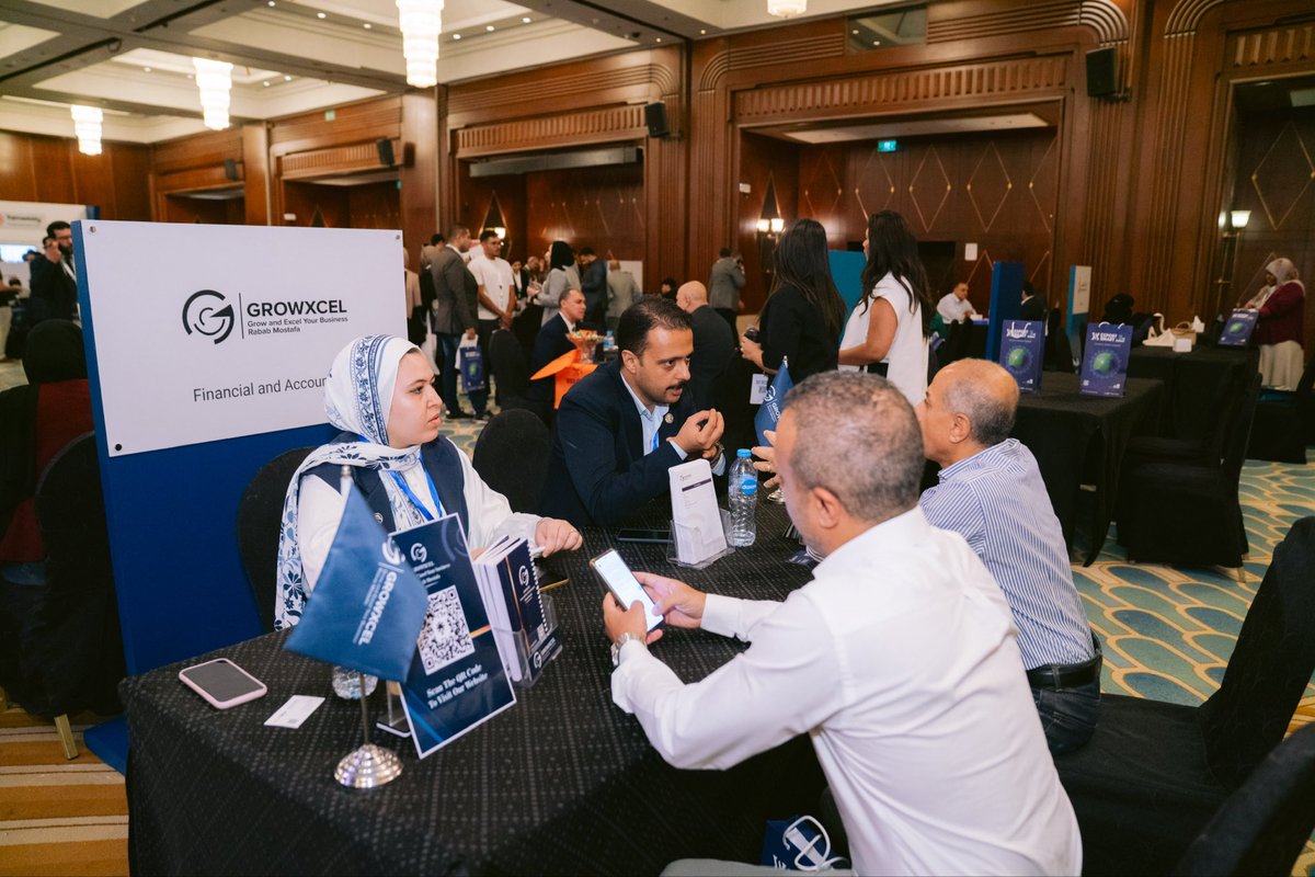 GrowxcelCompany's tweet photo. حضورنا في #ExportSmart2025 مش مجرد مشاركة، ده تأكيد إن الأرقام هي دايمًا بداية أي توسع ناجح.
#Growxcel #محاسبة_التكاليف https://t.co/7BDOO7WcZI