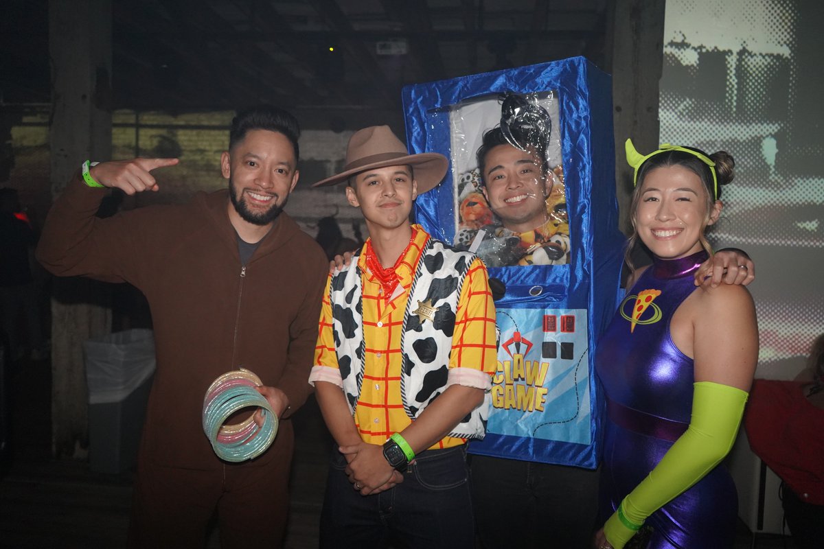 AroraNOLA's tweet photo. DEVAULT. DEVELOPED.

HOUSE TRAILBLAZIER, DEVAULT GAVE ARORA A HIGH OCTANE NIGHT WITH SUPPORT FROM TCHOUPO + SWERVE ON THE DISCO. SEE YOUR SQUAD? TAG THEM IN THE COMMENTS.

FULL ALBUM >>> ARORA FACEBOOK.
📸: @immersivecage https://t.co/f1TyIb8QLE