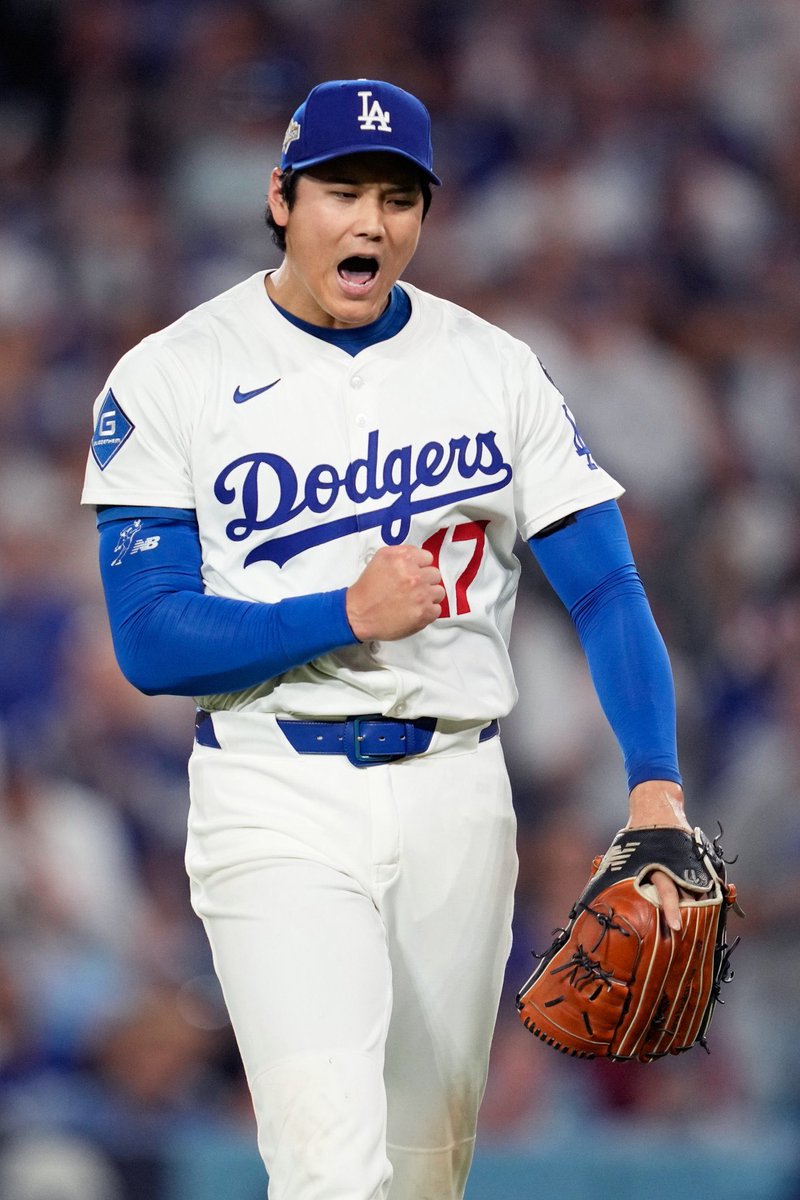 【激レア・LA現地購入】日本開幕戦はこれで！ドジャース選手用ジャケットLサイズ 激レア・LA現地購入】日本開幕戦はこれで！ドジャース選手用