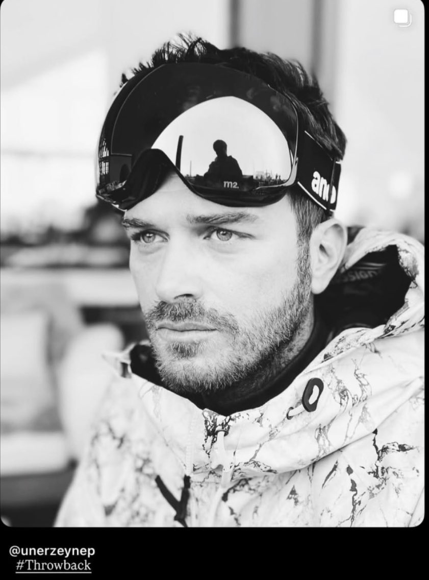 Kıvanç Tatlıtuğ Global 🌍 (@kivanc_global) on Twitter photo Another NEW  #throwback photo, as dear Uner Zeynep congratulates him on his 42nd birthday: 
“Happy Birthday to
the most charming enişteeğ 🫶🏻🎂i”💬 #KıvançTatlıtuğ 
So sweet!  🖤🤍 Another NEW  #throwback photo, as dear Uner Zeynep congratulates him on his 42nd birthday: 
“Happy Birthday to
the most charming enişteeğ 🫶🏻🎂i”💬 #KıvançTatlıtuğ 
So sweet!  🖤🤍