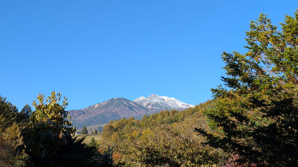 PEEPOLO8's tweet photo. 乗鞍岳も白くなりました☺❄ https://t.co/bO5FV7xIem