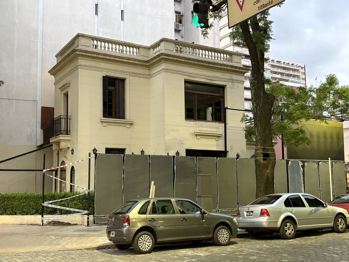 Villa Urquiza se va quedando sin registros de su pasado. Fue lindo mientras duró 😤