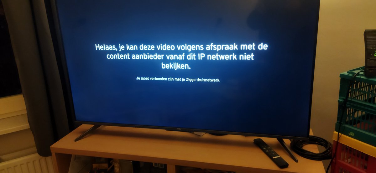 CatsBaseballEtc's tweet photo. @ZiggoWebcare ik vind dit een grove belediging aan mij als klant. Uw heeft een storing die al de hele avond duurt en nog tot morgenochtend gaat duren. Buiten mijn schuld. Nu heb ik op mijn smart tv Ziggo Go geïnstalleerd en probeer ik via mijn Vodafone mobile abonnement  ... https://t.co/KA6ZxmiUCi