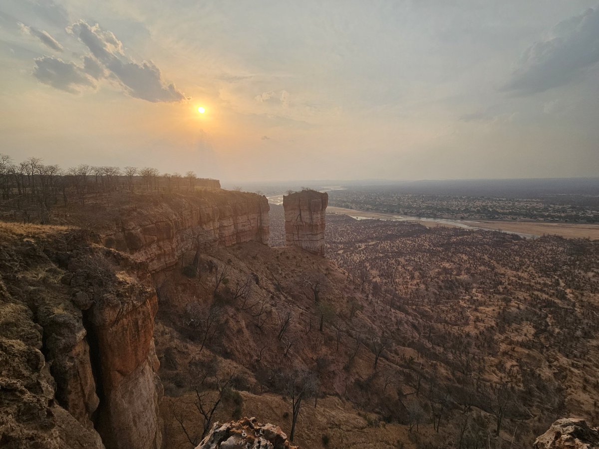 ngonithetechguy's tweet image. What's your four best shots from Forbes' best country to visit in 2025?
Mine, Gonarezhou-27/10/25.
