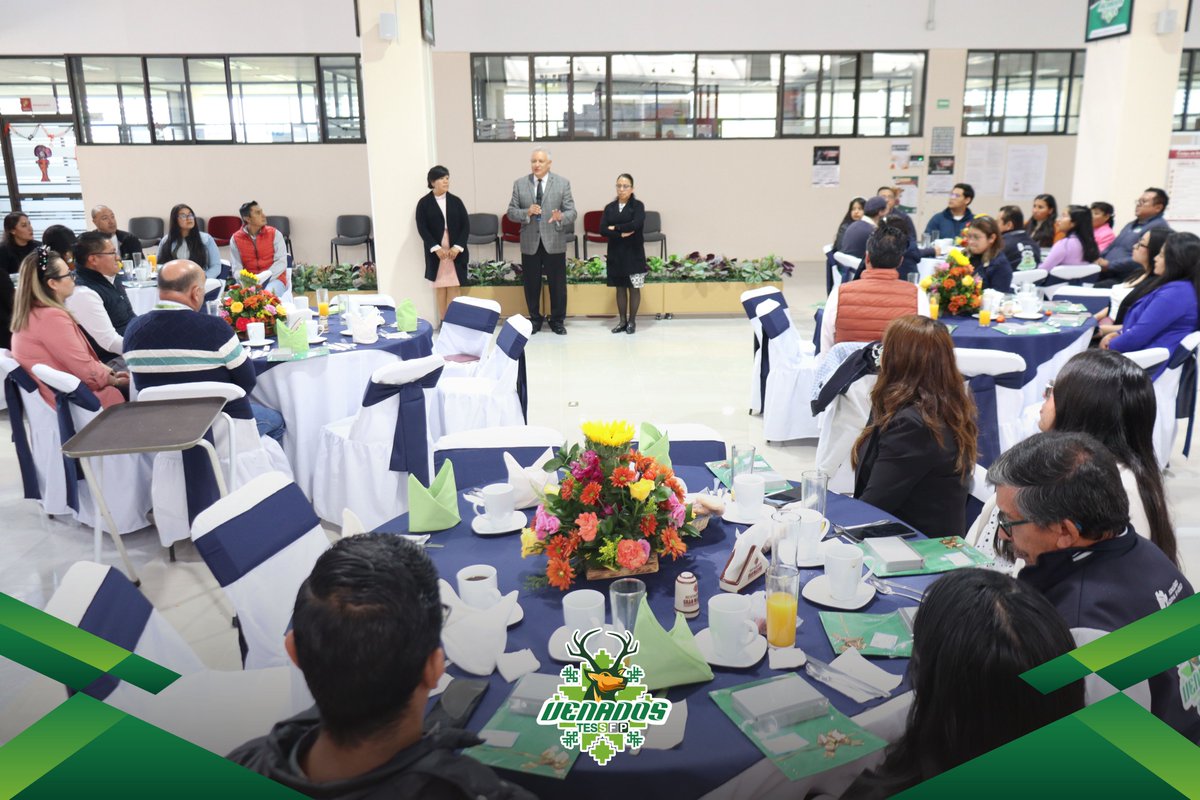 TESSFP_Edomex's tweet image. 🙌 Hoy conmemoramos el Día del Servidor Público.
En el #TESSFP reconocemos con orgullo la dedicación y compromiso de nuestro personal administrativo, cuyo trabajo diario fortalece nuestra institución y transforma vidas. 💙
#OrgulloVenado 🦌 #DíaDelServidorPúblico