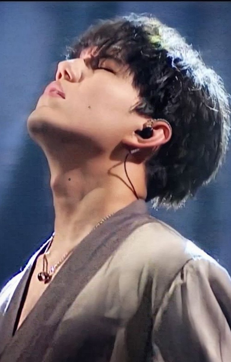 <a href="/Jen__S0/">Jen S ❤️ DQ</a> Cuando su voz te llega, nace un lazo invisible entre almas que jamás se han visto, pero que ya se conocen.

DIMASH UNIQUE MUSIC 
#DimashQudaibergen 
Enjoy the voice