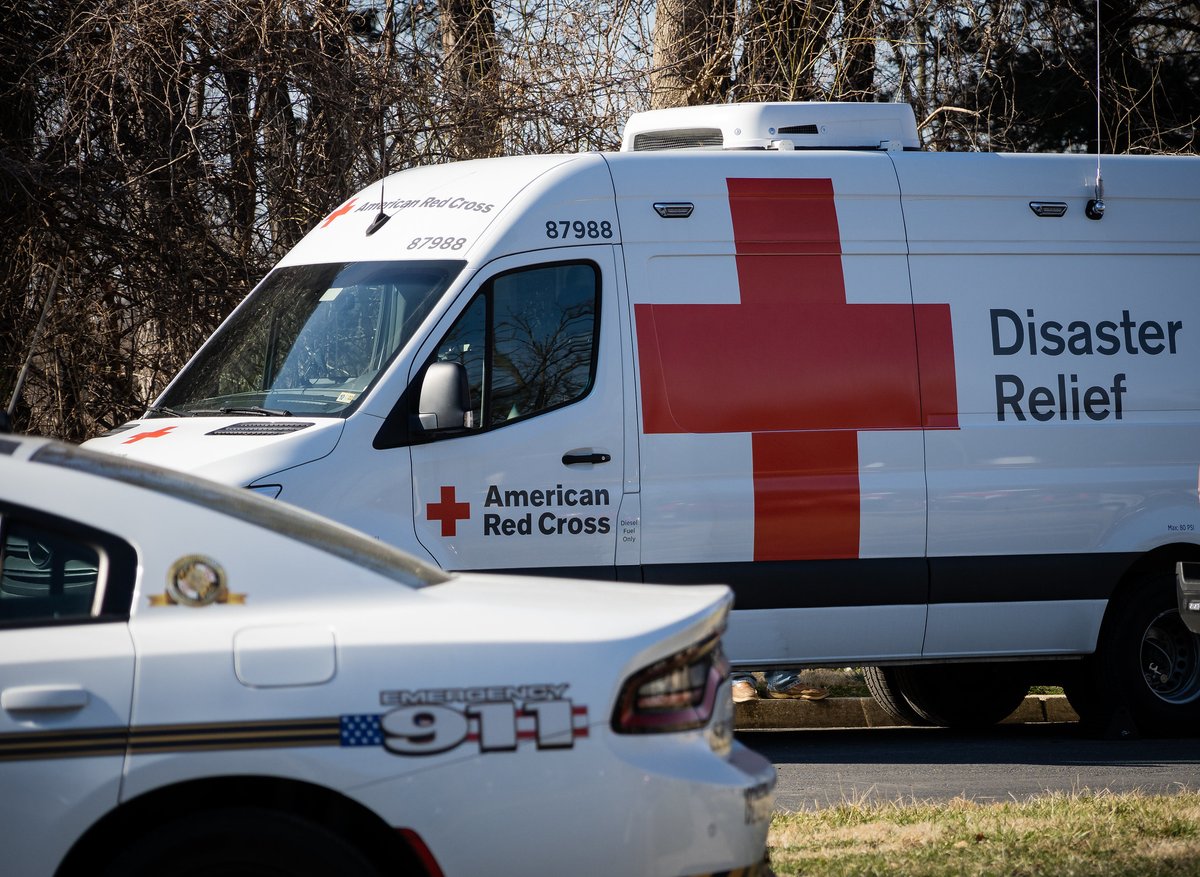 From installing free, lifesaving smoke alarms in local homes to assisting families after home fires, #RedCrossNCGC is proud to partner with local first responders throughout the year.
On #NationalFirstRespondersDay we say THANK YOU for your tireless work to keep us safe 24/7 ❤️💙