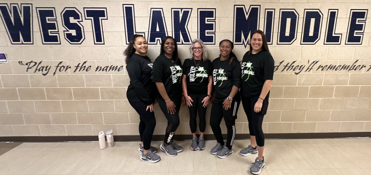 Yesterday was twin day and our coaches decided to twin! <a href="/HumbleISD_WLMS/">West Lake Middle School</a> 💙💚🐺