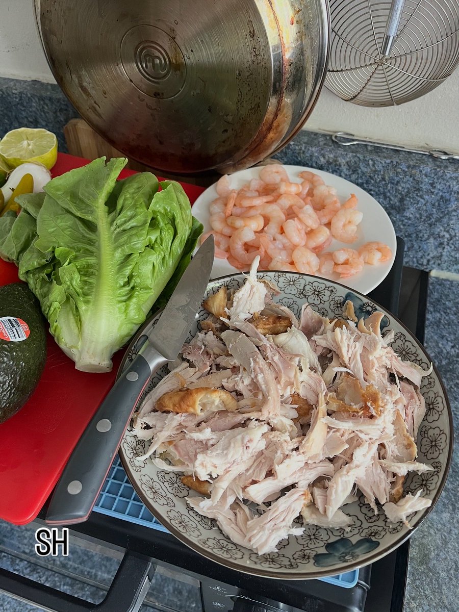 Agent99c's tweet image. Happy Tuesday pulled chicken salad #food #foodpics #salad #pulledchicken #eatwell #foodpic #lunch