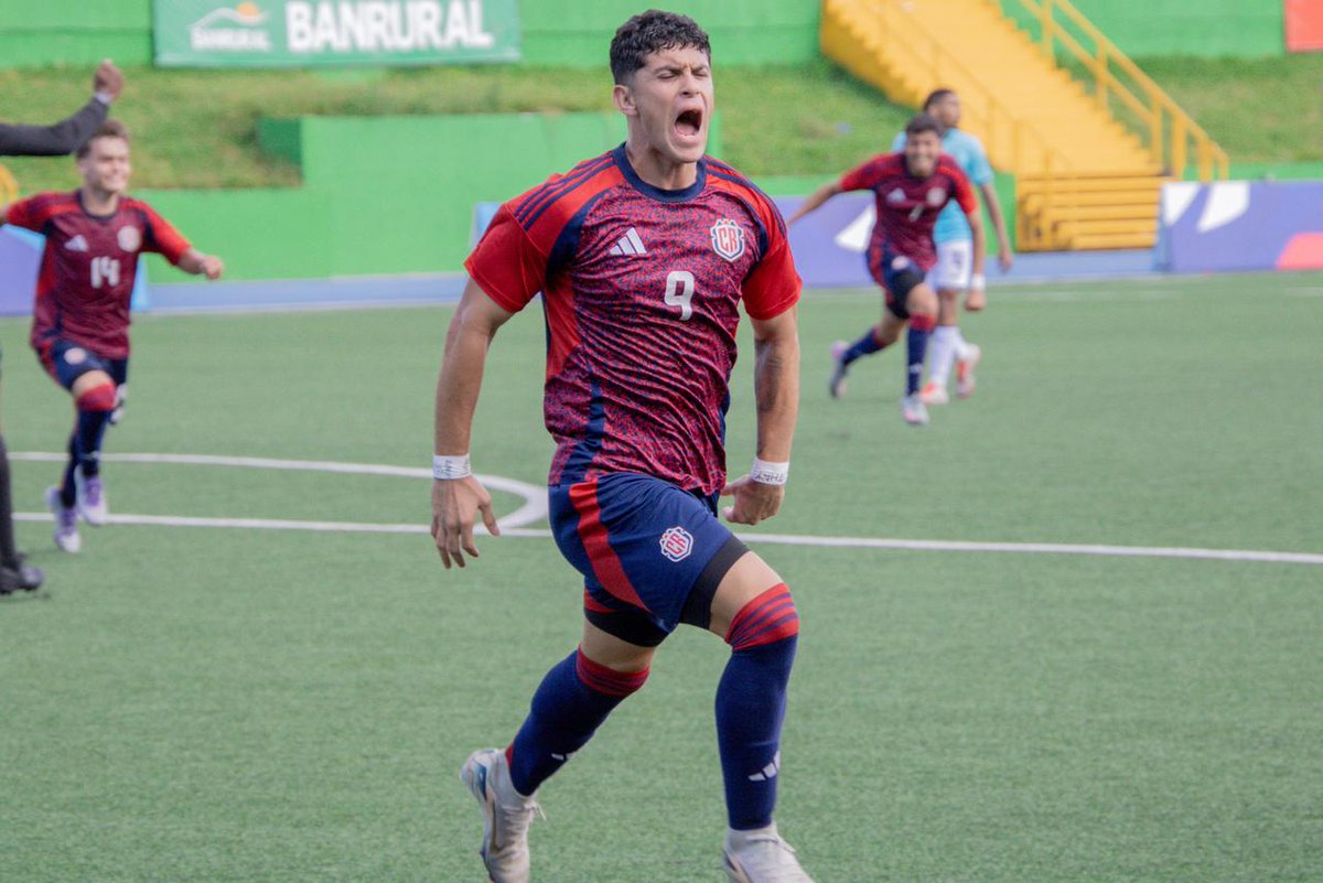 Randall Azofeifa en selecciones menores ya fue Campeón Sub-16  y Oro Centroamericano