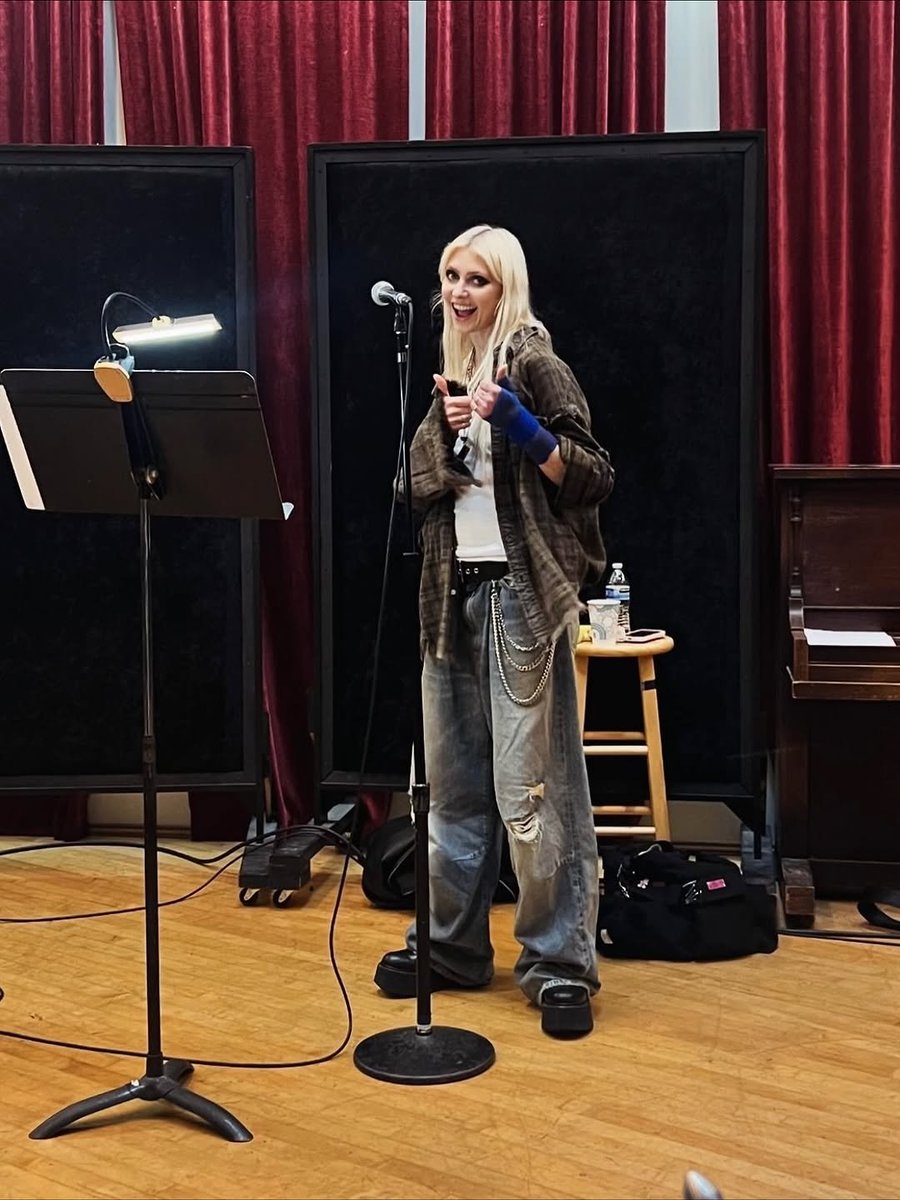 Jerry Cantrell, Taylor Momsen y Mike McCready serán parte del show de <a href="/soundgarden/">Soundgarden</a> durante la inducción de la banda en el Rock &amp; Roll Hall Of Fame. facebook.com/share/p/17KeHu…