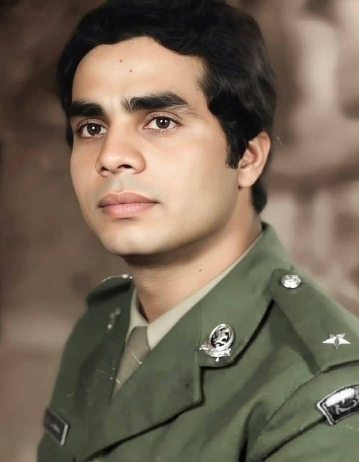 بلحه وهو لسه اخضر قبل ما يستوي