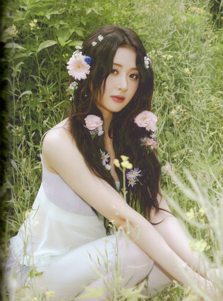 _zzzayney's tweet photo. based on the first image in the searches, if your mc was an idol, what would be their:
 
- idol outfit
- idol concept
- idol song
- color palette

Mc in this fit??? In a nature setting?? Yess pls my goddess ~ https://t.co/eFkeXjWQKR