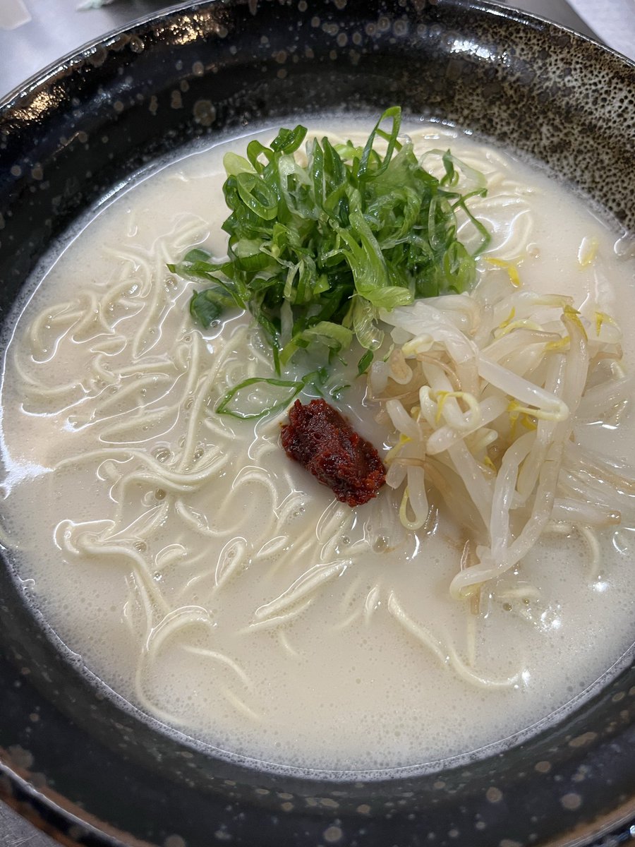 おはようございます。

本日も宜しくお願いします。

トランプさんの影響はやっぱり凄い。

暫くは高市トランプでうまく行きそう。
将来に対して不安がなくなれば良い世の中になるんやけどな。

先ずはガソリン税やね。

menyamuchyu