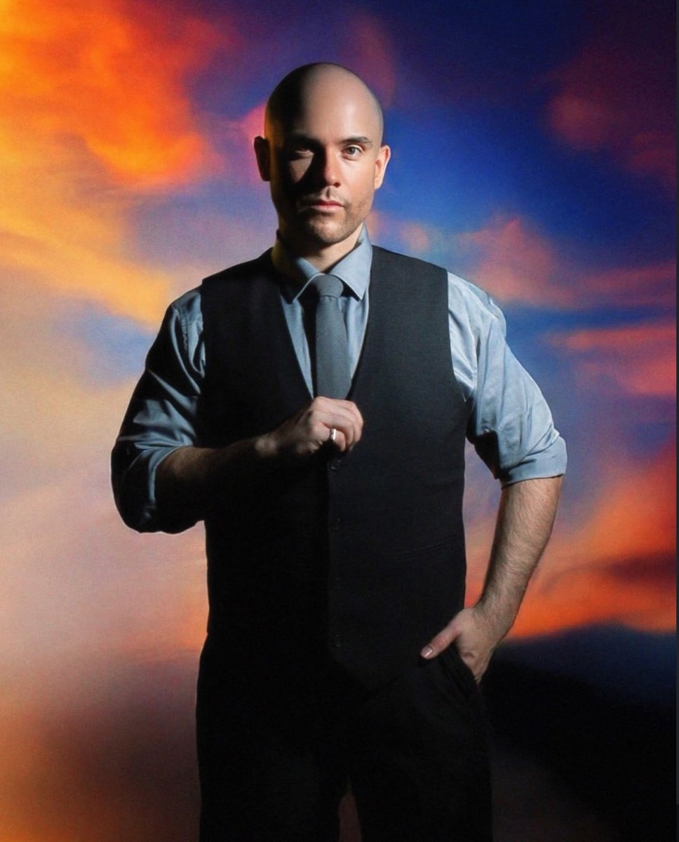 Oscar Gracey’s head sparkles in new photo dressed as Lex Luthor.