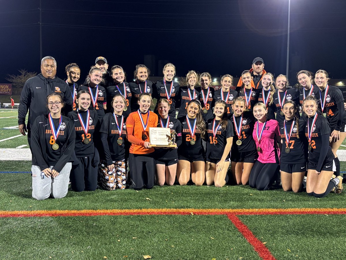 Harbor Creek Huskies — District 10 Class 3A girls soccer champions⚽️