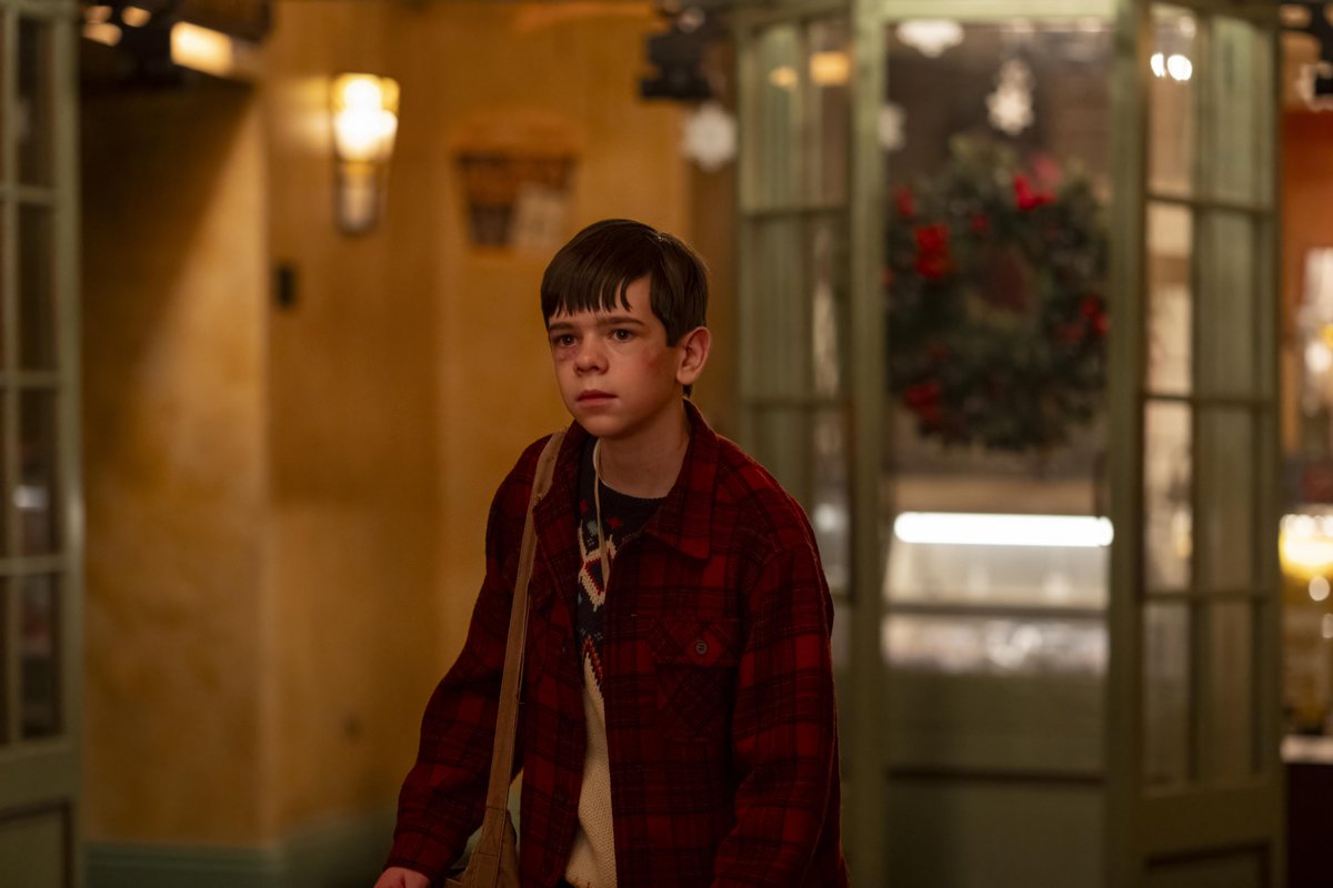 Just watched 1st episode of  IT: Welcome to Derry – this coming-of-age horror masterpiece had me on the edge of my seat, begging for more episodes! 🎈🤡Chilling atmosphere, jaw-dropping camerawork, and solid acting (with just a few tiny slips)
– hope they keep the terror rolling!