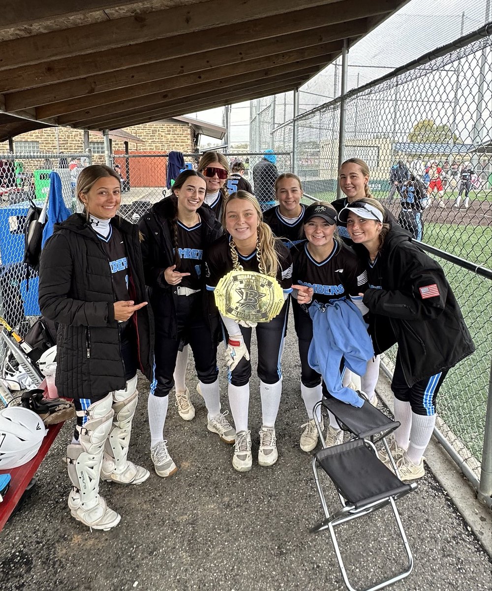 Bombers08Baird's tweet photo. Bombers Gold National 26/27 Baird played well this weekend picking up 5 wins on the weekend. Hit some bombs 💣💣💣💣 
Nice swings Kaelyn Kinsey, Dalynne Bussard, Lily Cash and Aliya Edson! 

@lilycash2026
@DalynneB_2026
@reese_knox_11
@averynelson2028
@aliyaedson05
@annarinker2026
@CarsonPetty2027
@brooklynnNash16
@Amiyaa_17
@abby_grenchik
@MaeHersberger 
@olivia_jaromin
@m_jarrett28
@KaelynK_2027

@IndianaSBLive @IndySportsZone @IndyUncommited 
@Sports_Recruits @d1fastpitch1 @upnextrecruits
@uncommitedsb @D1ProScouts @QrRecruiter @IndianaSBLive @DirectRecruits @CoastRecruits @Midwest_FP @UncommittedUsa @LegacyLegendsS1 @TopPreps @SBRRetweets @IHartFastpitch @ondecksoftball @UWAA_United @SoftballDown @SoftballRecruit @prepsrecruit @WoodsRecruiting @Bombers08Baird @ExtraInningSB

#AllGasNoBrakes #bombernation