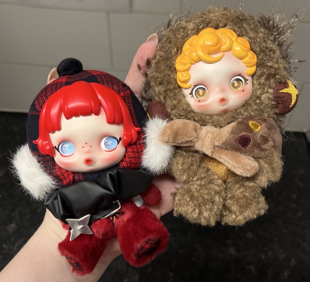 I may have stopped myself from getting into Labubus but Skullpandas,,, they got me