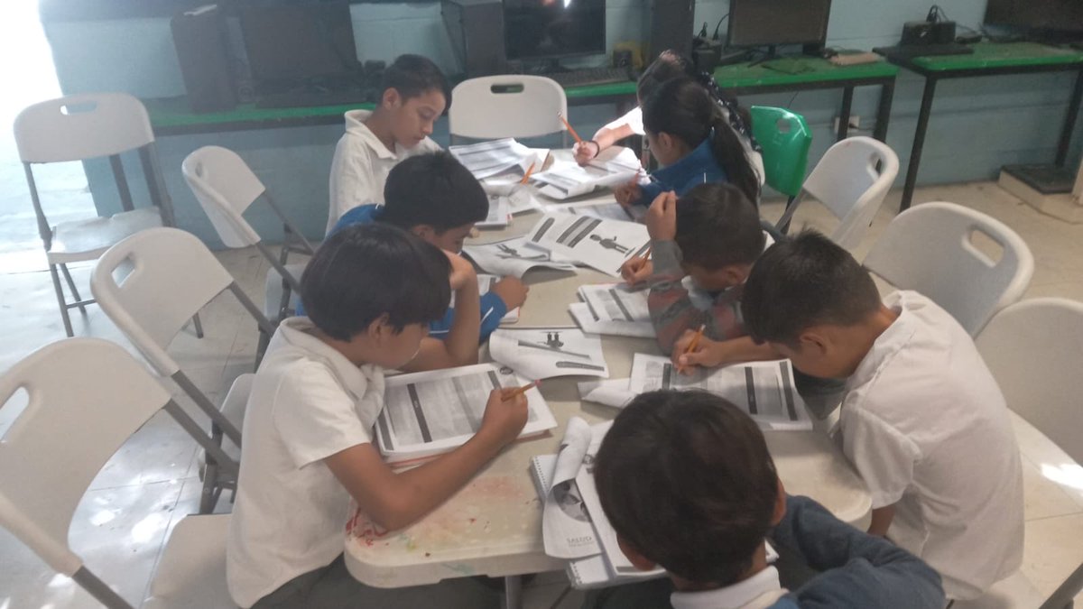 CapaTorreon's tweet image. Taller Psicoeducativo “Yo elijo mi vida sin drogas”, grupos de 4,5 y 6to de primaria. Esc. Prim José Maria Morelos y Pavón. 
 ☎️Teléfono: 8712 85-17-24
☎️Línea de Vida: 800 911 2000
Línea de Vida Coahuila: 800 822 3737 
capatorreon@gmail.com
 @SSalud_mx  @salud93108 @conasamamx