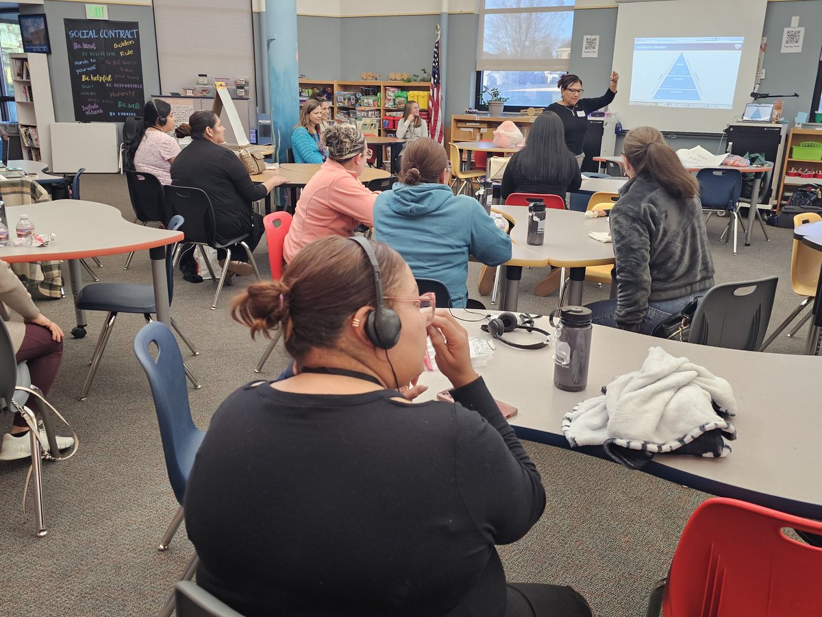 We’re having an amazing night connecting with our families and living out Capturing Kids’ Hearts! #stvrainstorm #publicschooladvantage #skylinecommunitystrong <a href="/KarlaAllenbach/">Karla Allenbach</a>