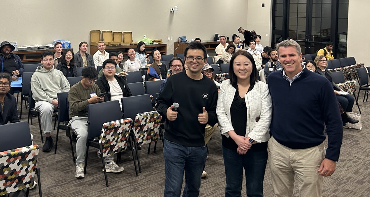 Founder CoHo (@foundercoho) on Twitter photo 🗣️ “When I go to a new company, one of the red flags I look for is when people say ‘we’ll take this offline.’”
According to Holly Chen (VP of Growth at <a href="/Samsara/">Samsara</a>  | <a href="/HollyNY/">Holly Chen</a>), if decisions can’t happen in the room, alignment is already slipping. It’s not just about process— it’s 🗣️ “When I go to a new company, one of the red flags I look for is when people say ‘we’ll take this offline.’”
According to Holly Chen (VP of Growth at <a href="/Samsara/">Samsara</a>  | <a href="/HollyNY/">Holly Chen</a>), if decisions can’t happen in the room, alignment is already slipping. It’s not just about process— it’s