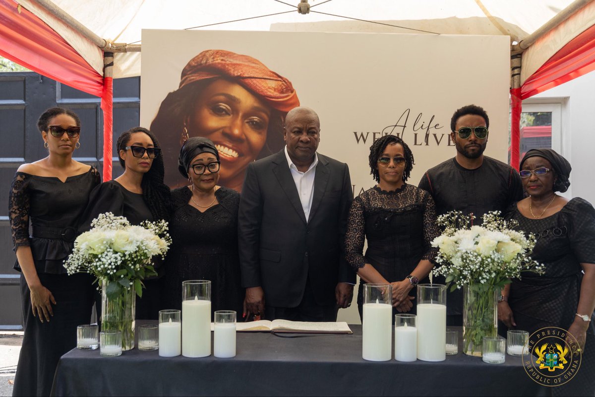 JDMahama's tweet image. I have announced, during a visit to the Rawlings’ with my wife, Lordina, earlier today, that Mrs Nana Konadu Agyeman-Rawlings will be given a state funeral on a date to be decided by the family. 

Ghana is proud of her achievements as First Lady and mother of the nation. While we…