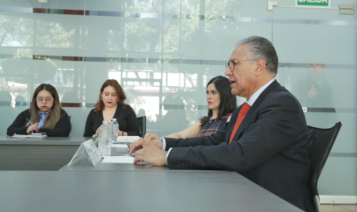 🗣️ ¡Gracias por acompañarnos en #DespertarElectoral!

Agradecemos la participación de <a href="/arroyo_raul/">Raúl ARROYO</a> y de la moderadora <a href="/WenJarquin/">Wendy Jarquín</a> en la charla “Lenguaje Claro y Derecho a Comprender”.

📺 Revive la transmisión completa aquí: youtube.com/live/UcCZULL8n…