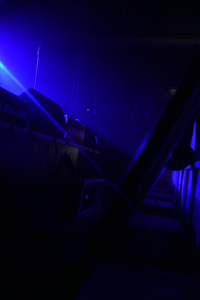 Today was the first time I was in front of the barricade.

First time having a photo pass to ✨ officially ✨ take pictures at a concert.

You wanna see if I got some decent shots?
Then join me on Twitch as I'll be sorting through the pictures. Yes, now!

twitch.tv/firstrainart