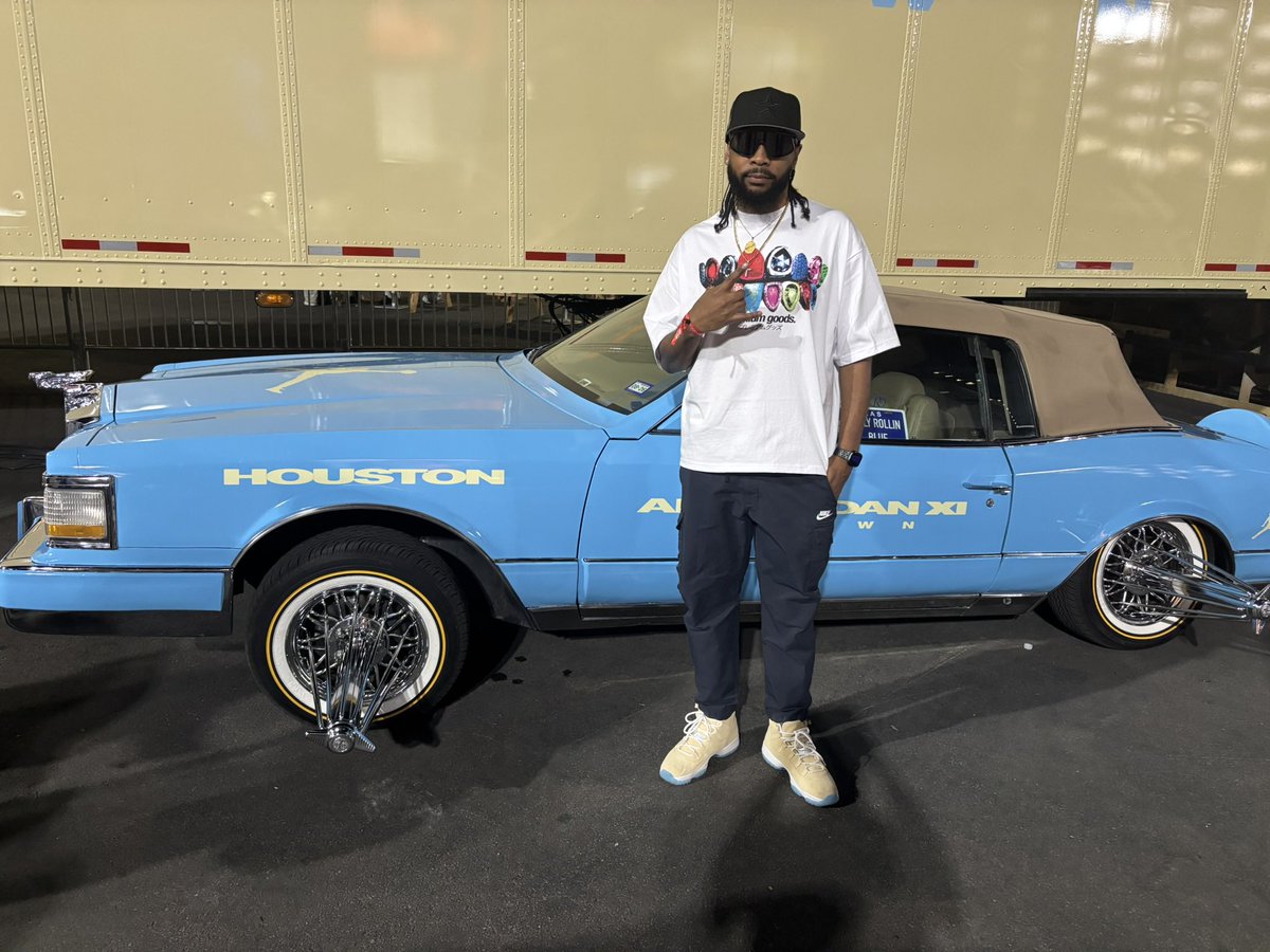 candlestickem's tweet image. Dj’d at @ComplexCon for the HTown @Jumpman23 release 🤘🏾