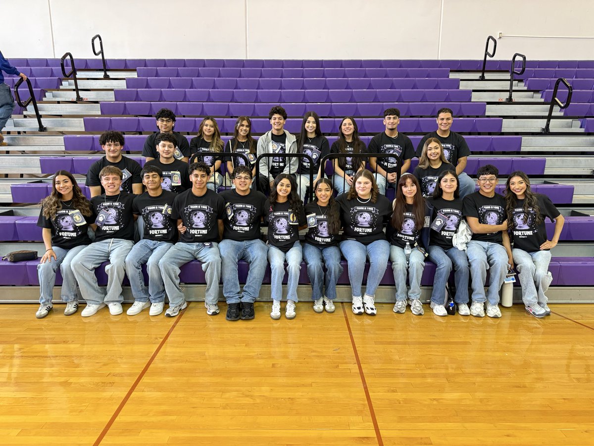 Thank you <a href="/District9StuCo/">District IX StuCo</a> for a great Fall Conference! Grateful for the opportunity to learn, connect, and grow together. We appreciate you <a href="/EastlakeStuCo/">Eastlake Student Council</a> for your hospitality. #OFOD #THEDISTRICT #Stuco #TASC #DistrictIX @dvhsyisd @ysletaisd <a href="/TASC_StuCo/">TASC</a> @NatStuco <a href="/cmlopez1/">Christopher M. Lopez</a>