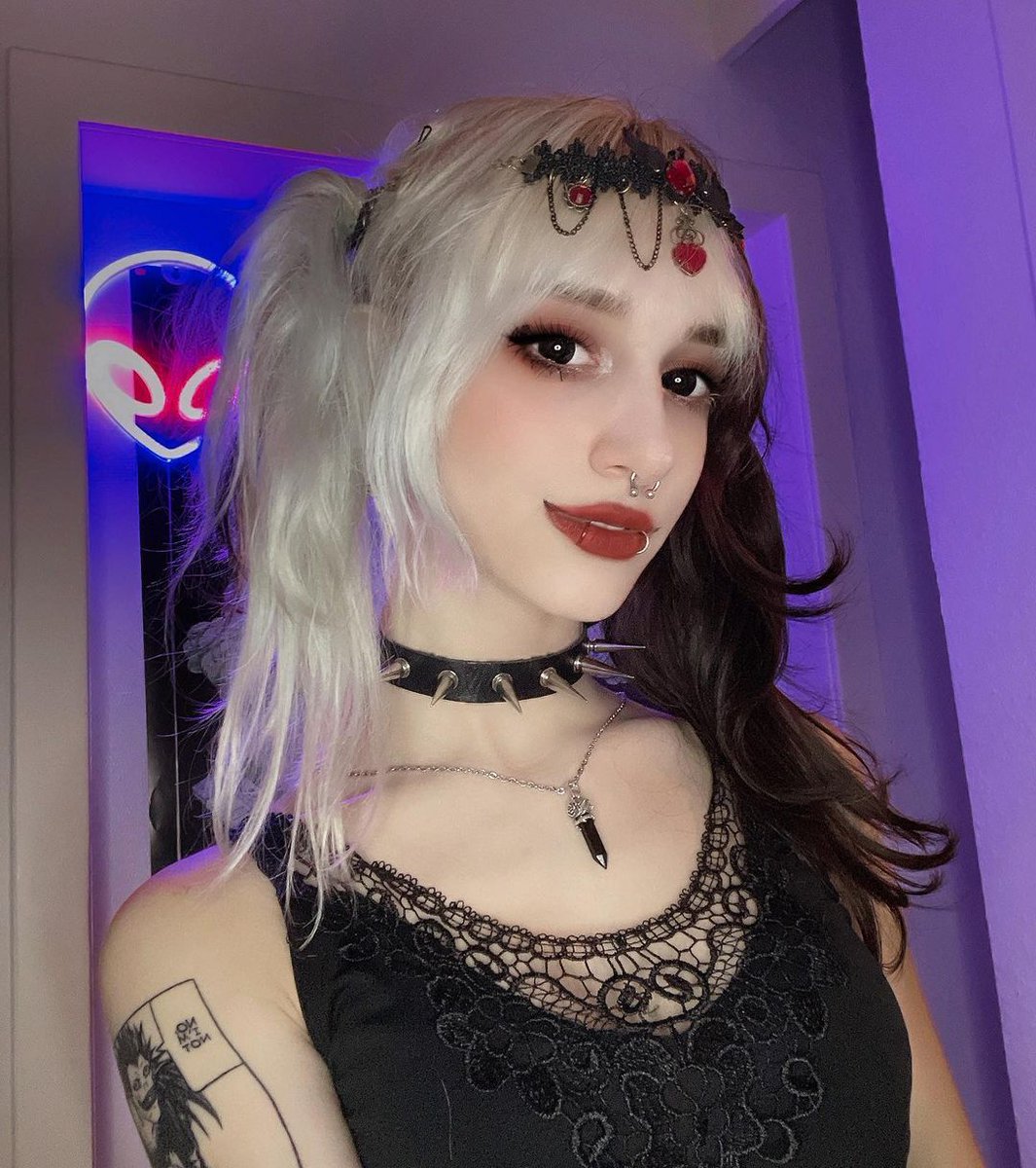 WillowSoCal's tweet photo. felt cute... https://t.co/U153L52ypq