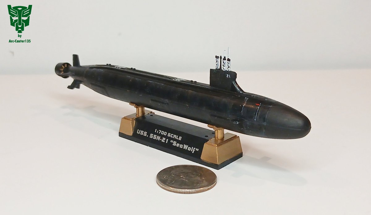 #HobbyBoss 1/700 USS Seawolf 3/5 
A good standard sub build for a rather red October. I am open to advise on this one. I'm pretty happy with how it turned out. I did a lot of experimenting with weathering and finishes, but I still have a lot to learn about subs. 😁 
#JFFForSimon