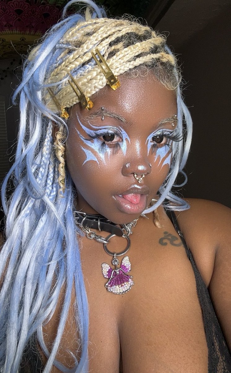 corbincreatives's tweet image. Im OBSESSED 🙂‍↔️