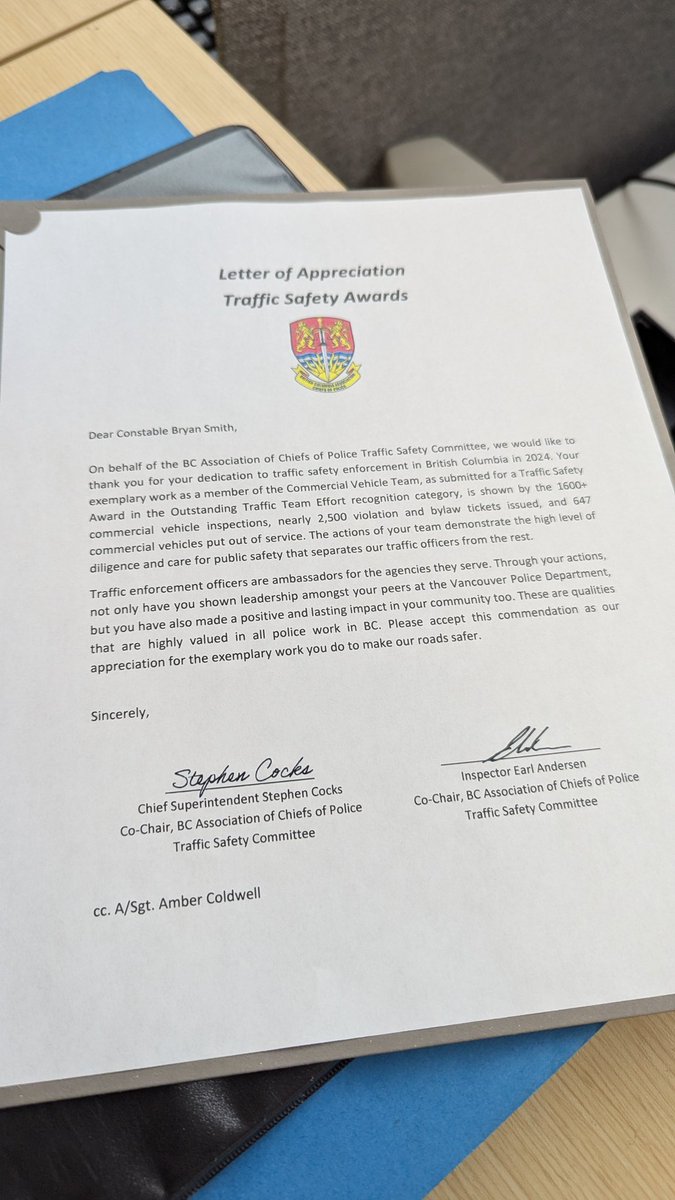 VPDTrafficUnit's tweet image. Constables Eng &amp;amp; Smith from @VancouverPD Commercial Vehicle Team (CVT) receive recognition from @BCPoliceChiefs Traffic Safety Committee for their work with tractor-trailers and other commercial vehicles. Thank you for enhancing safety on @CityofVancouver streets! #PublicService