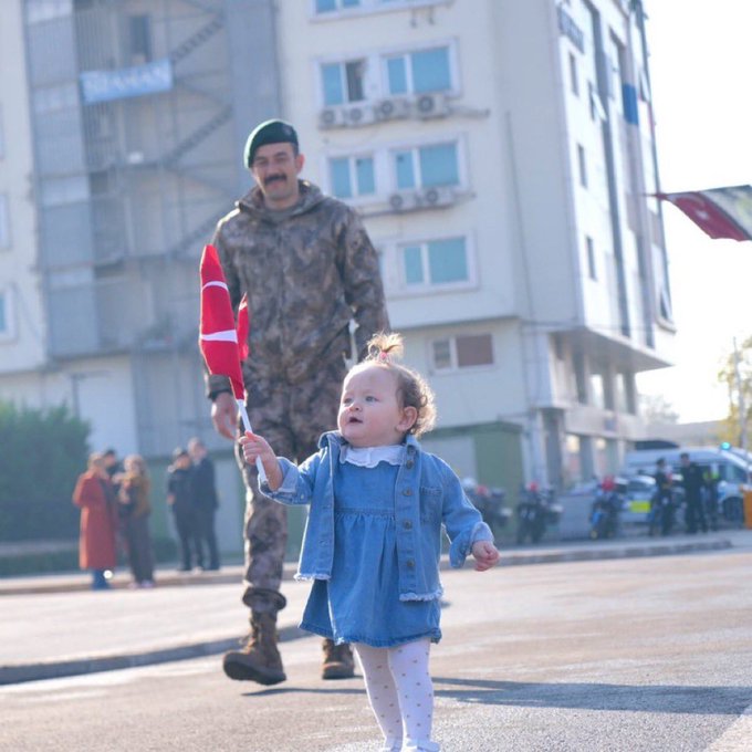 🇹🇷 Kocaeli’ndeki 29 Ekim kutlamalarından bir kare.