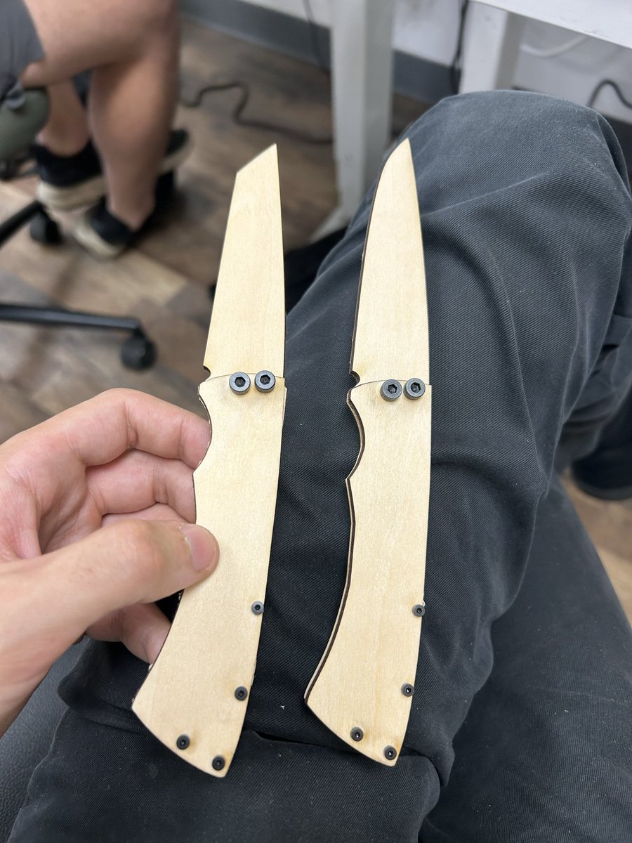 avimakesrobots's tweet image. Which design do you like better?